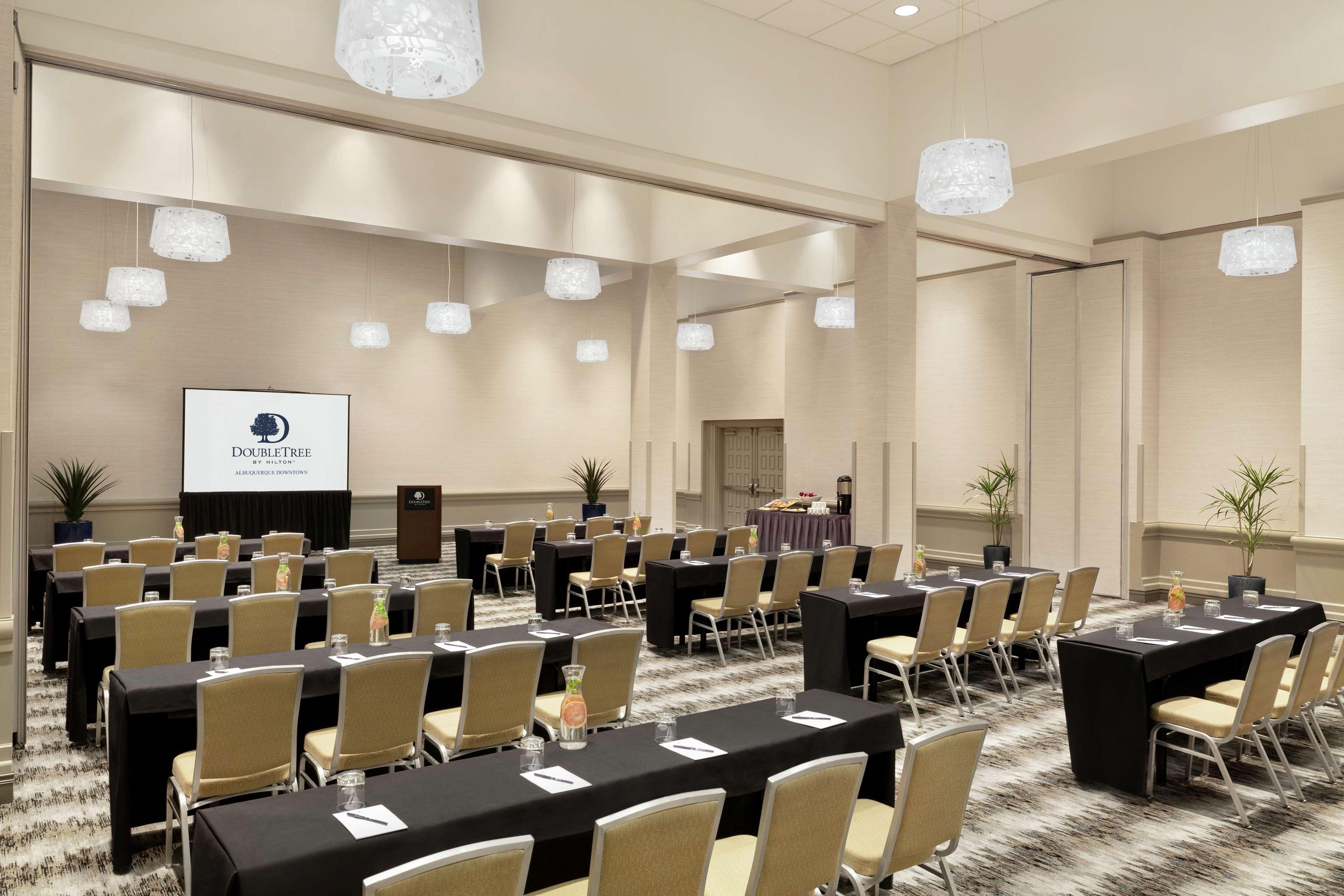 Doubletree By Hilton Hotel Albuquerque Extérieur photo