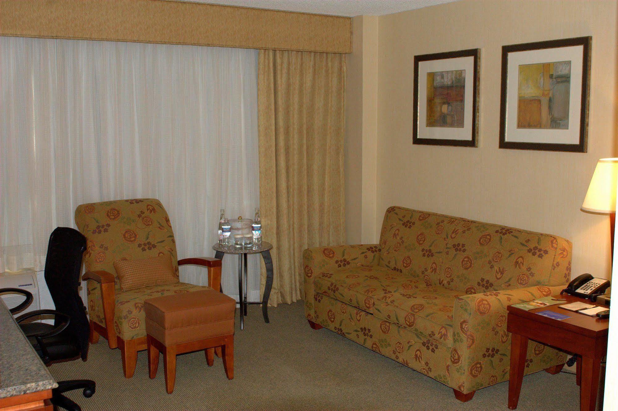 Doubletree By Hilton Hotel Albuquerque Extérieur photo