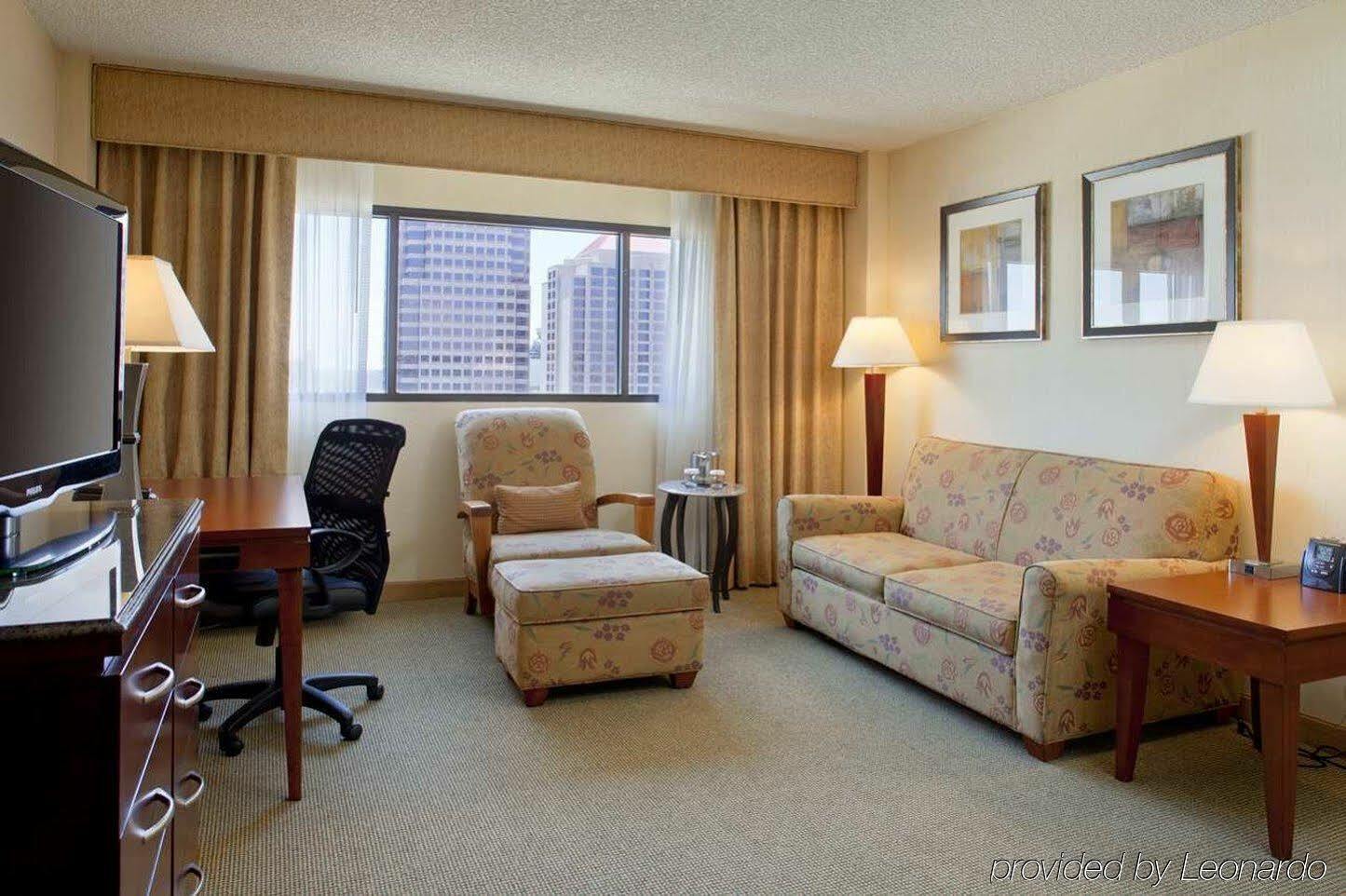 Doubletree By Hilton Hotel Albuquerque Extérieur photo